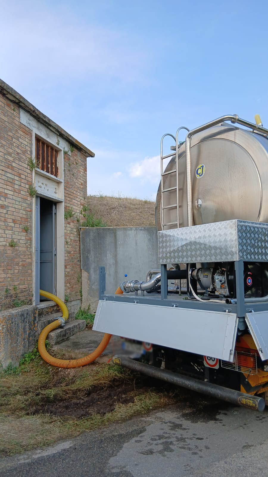 Fornitura Acqua Potabile con Autobotte Teramo Ascoli Piceno